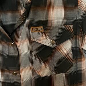 DIXXON Women’s Plaid Shirt in Black & Brown size Small